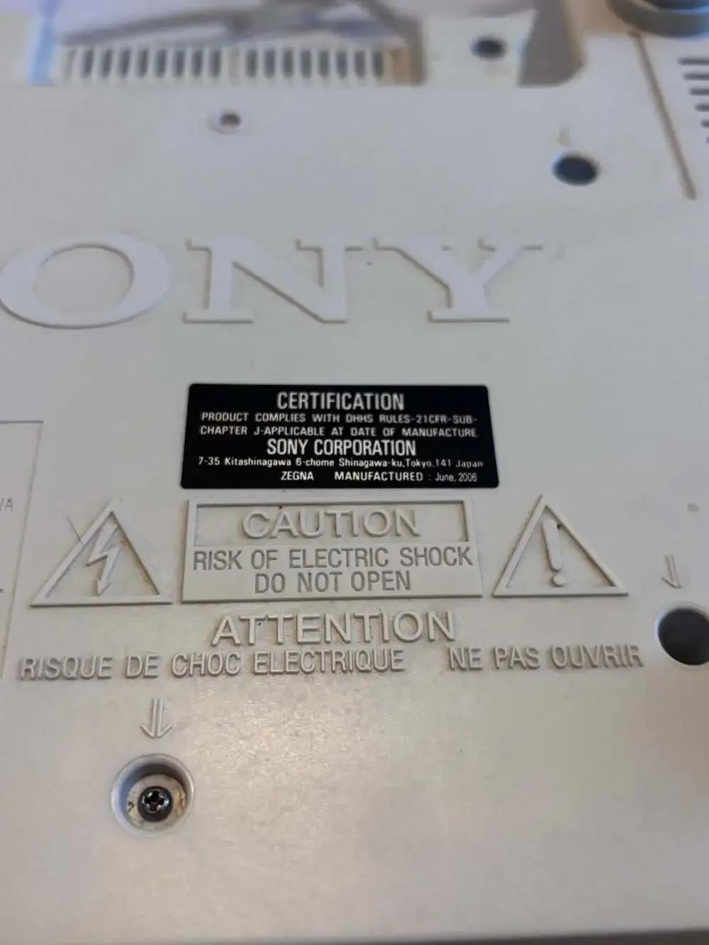 Sony yellowing staining